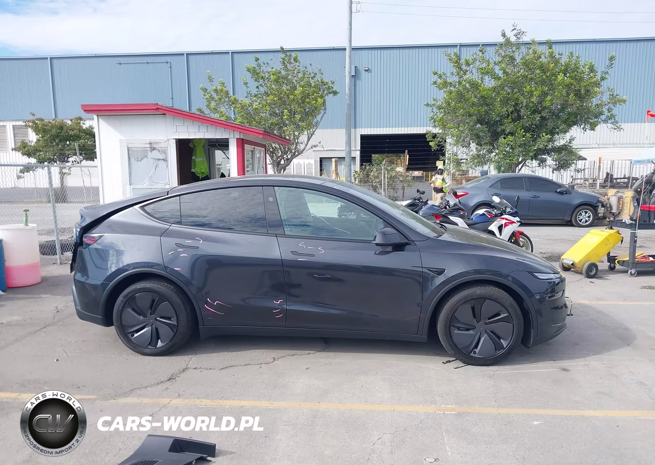 2026 Tesla Model Y All-Wheel Drive-Long Range Launch Series-Premium All-Wheel Drive VIN:7SAYGDEE4TF404969 - 14