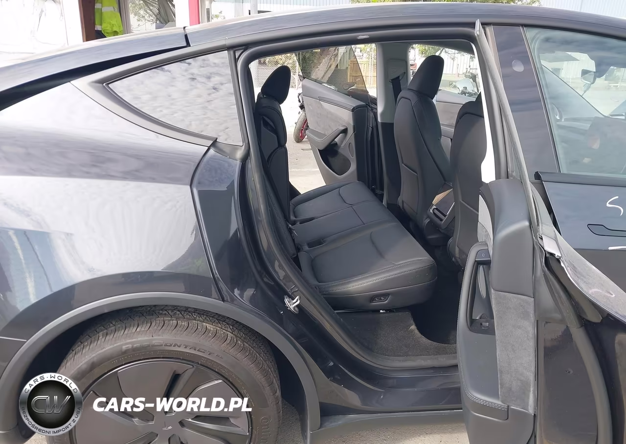 2026 Tesla Model Y All-Wheel Drive-Long Range Launch Series-Premium All-Wheel Drive VIN:7SAYGDEE4TF404969 - 8