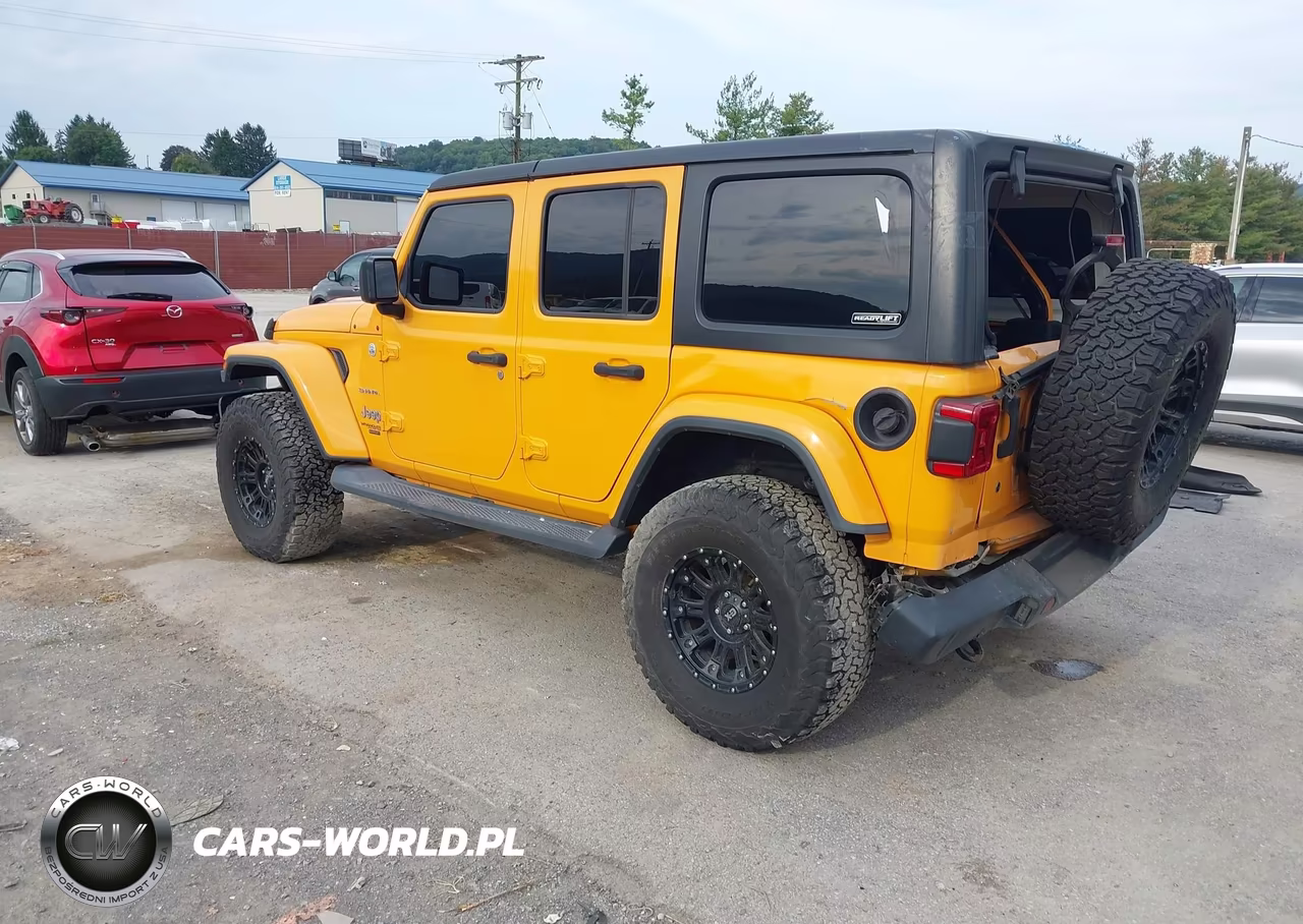 2018 Jeep Wrangler Unlimited Sahara VIN:1C4HJXEG2JW131797 - 3