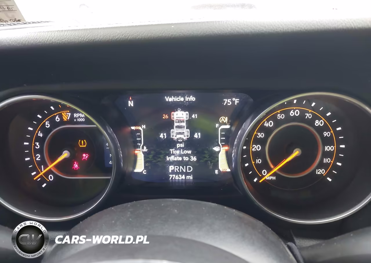 2018 Jeep Wrangler Unlimited Sahara VIN:1C4HJXEG2JW131797 - 7