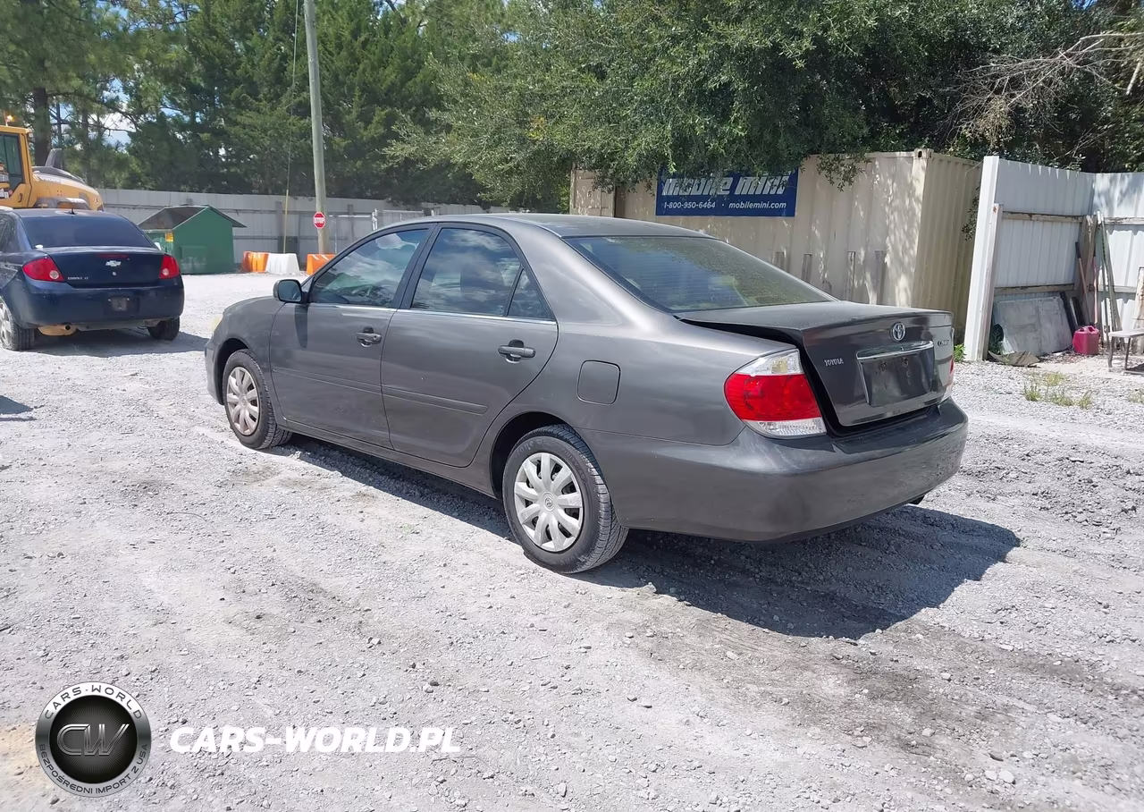 2005 Toyota Camry Std VIN:4T1BE32K65U597421 - 3
