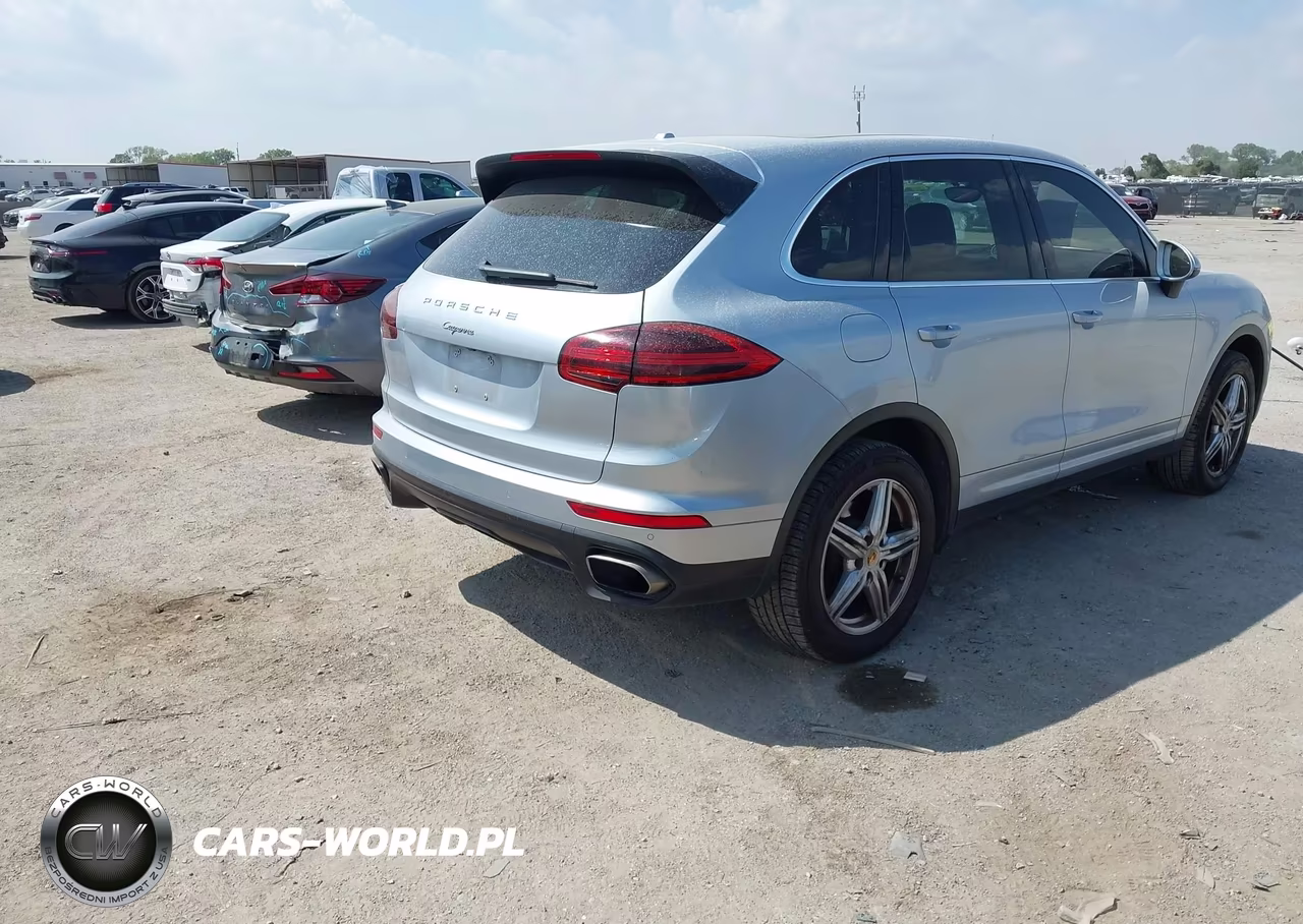 2016 Porsche Cayenne VIN:WP1AA2A29GKA10892 - 4