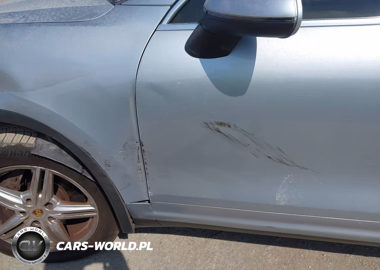 2016 Porsche Cayenne VIN:WP1AA2A29GKA10892 - 6