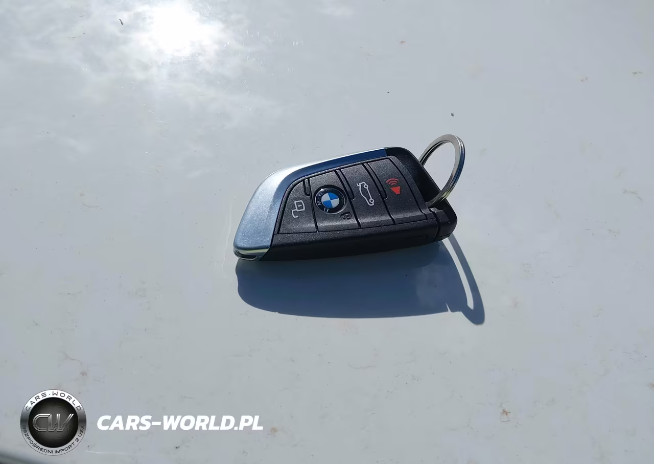 2021 BMW 330E VIN:3MW5P7J01M8C12018 - 11