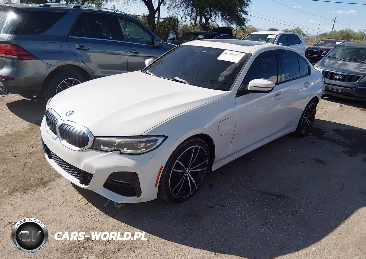 2021 BMW 330E VIN:3MW5P7J01M8C12018 - 2