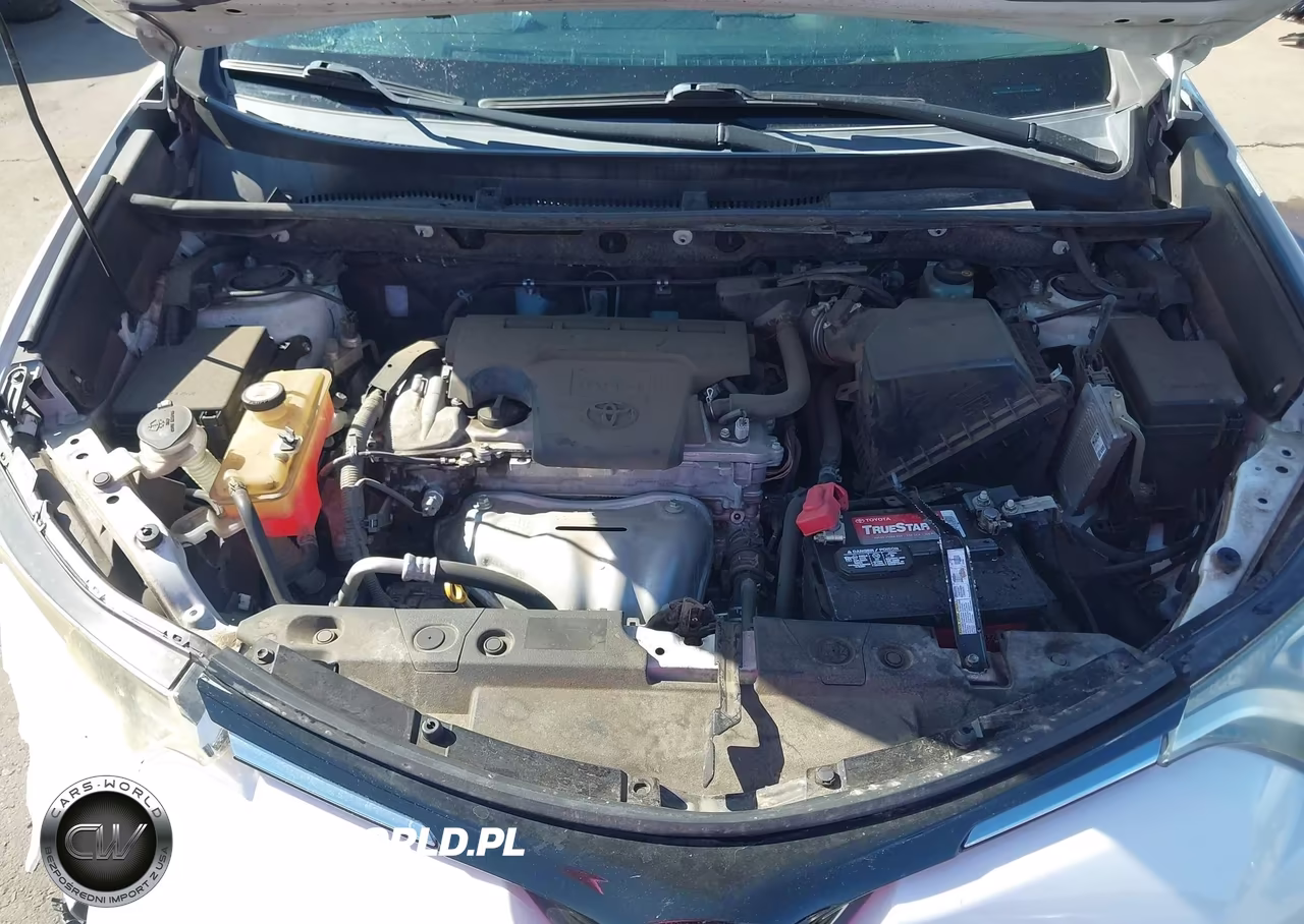 2018 Toyota Rav4 Xle VIN:JTMWFREV4JJ746559 - 10