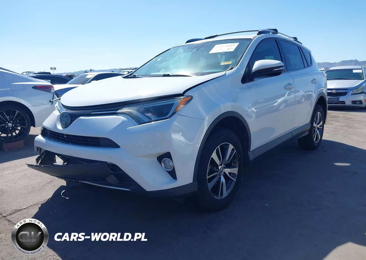 2018 Toyota Rav4 Xle VIN:JTMWFREV4JJ746559 - 2