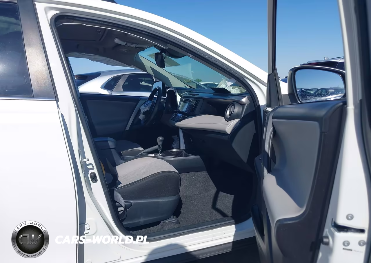2018 Toyota Rav4 Xle VIN:JTMWFREV4JJ746559 - 5