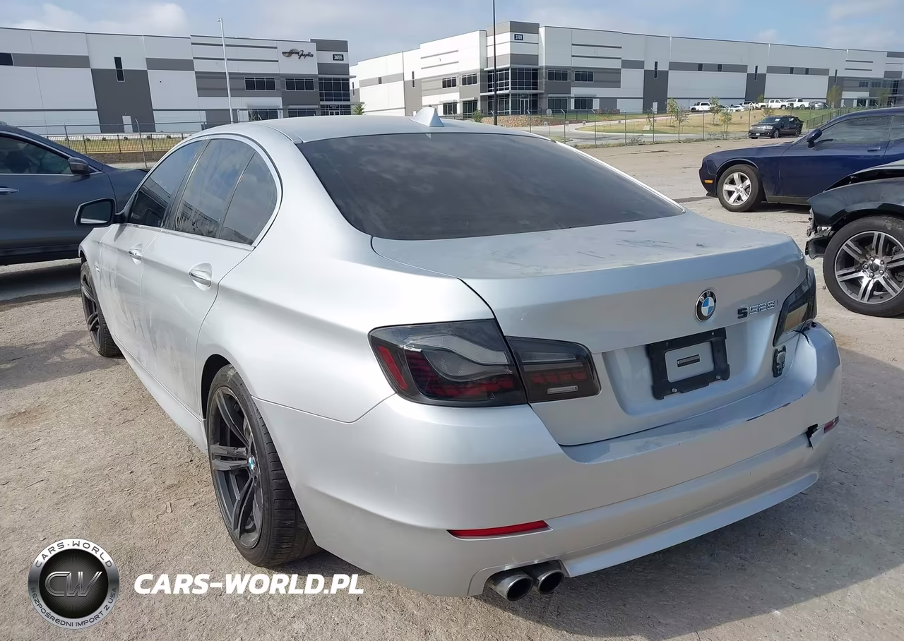 2011 BMW 528I VIN:WBAFR1C59BC744689 - 3