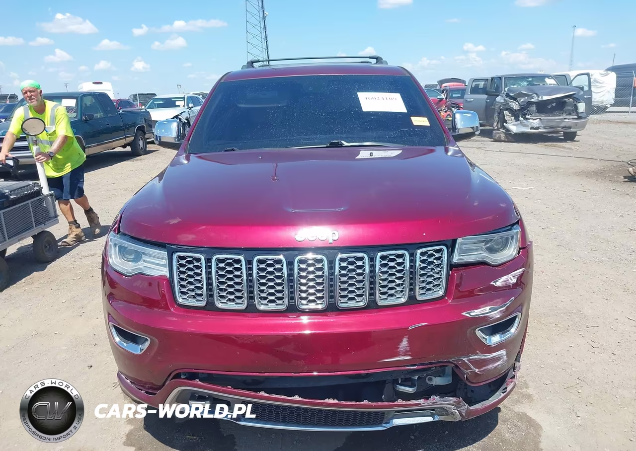 2017 Jeep Grand Cherokee Overland 4X2 VIN:1C4RJECG2HC696574 - 12