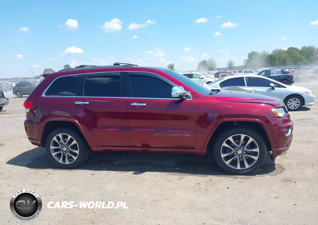 2017 Jeep Grand Cherokee Overland 4X2 VIN:1C4RJECG2HC696574 - 13