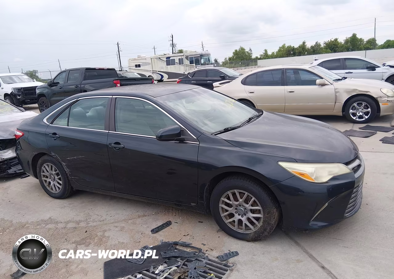 2015 Toyota Camry Le VIN:4T4BF1FK7FR465674 - 13