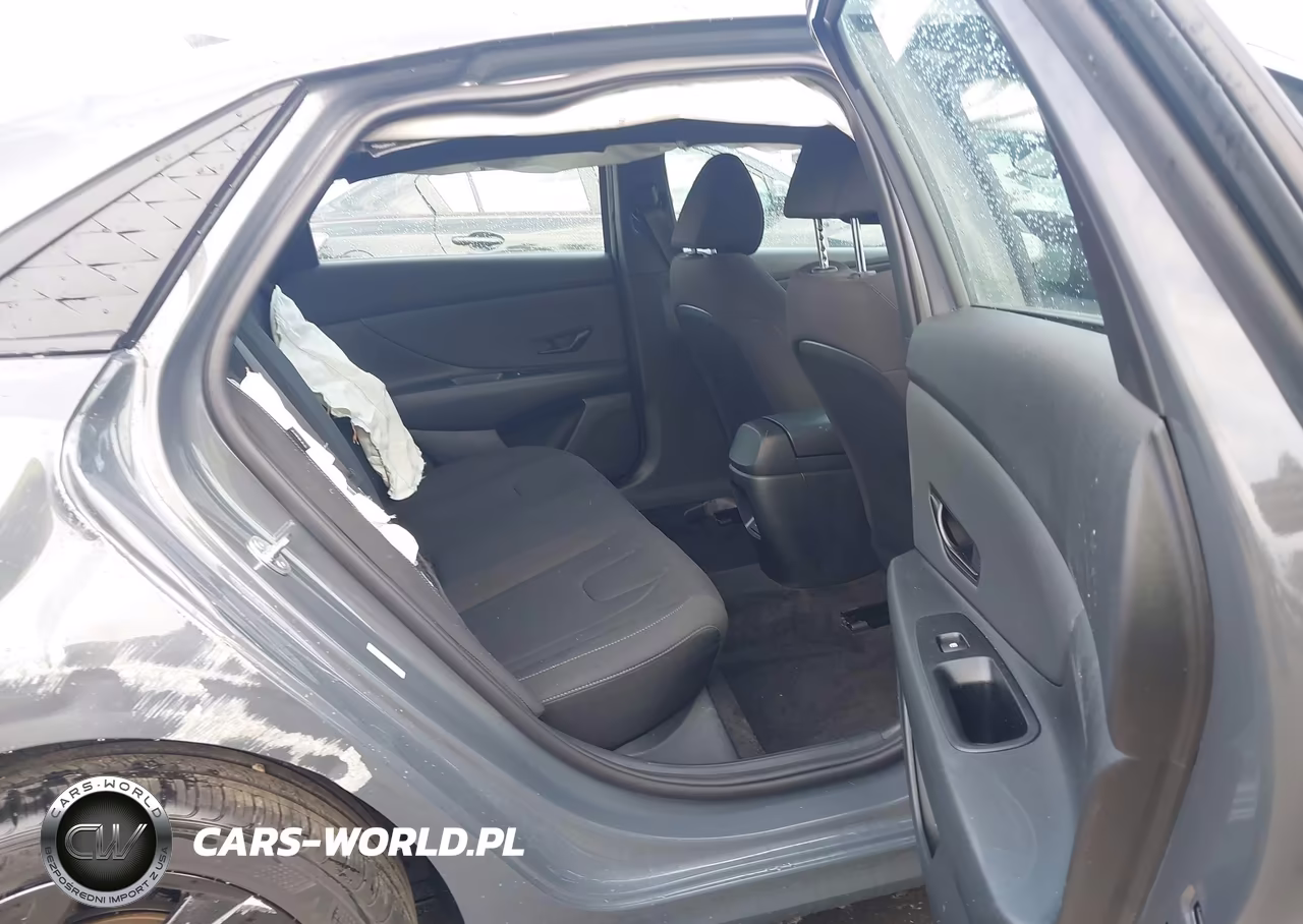 2026 Hyundai Elantra Sel Sport VIN:KMHLM4DG1TU241607 - 8