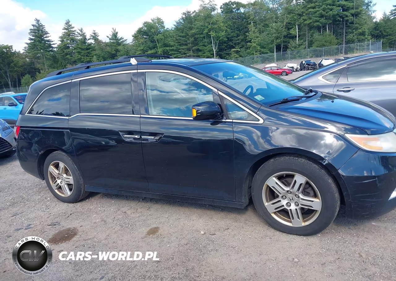 2011 Honda Odyssey Touring-Touring Elite VIN:5FNRL5H98BB017972 - 13