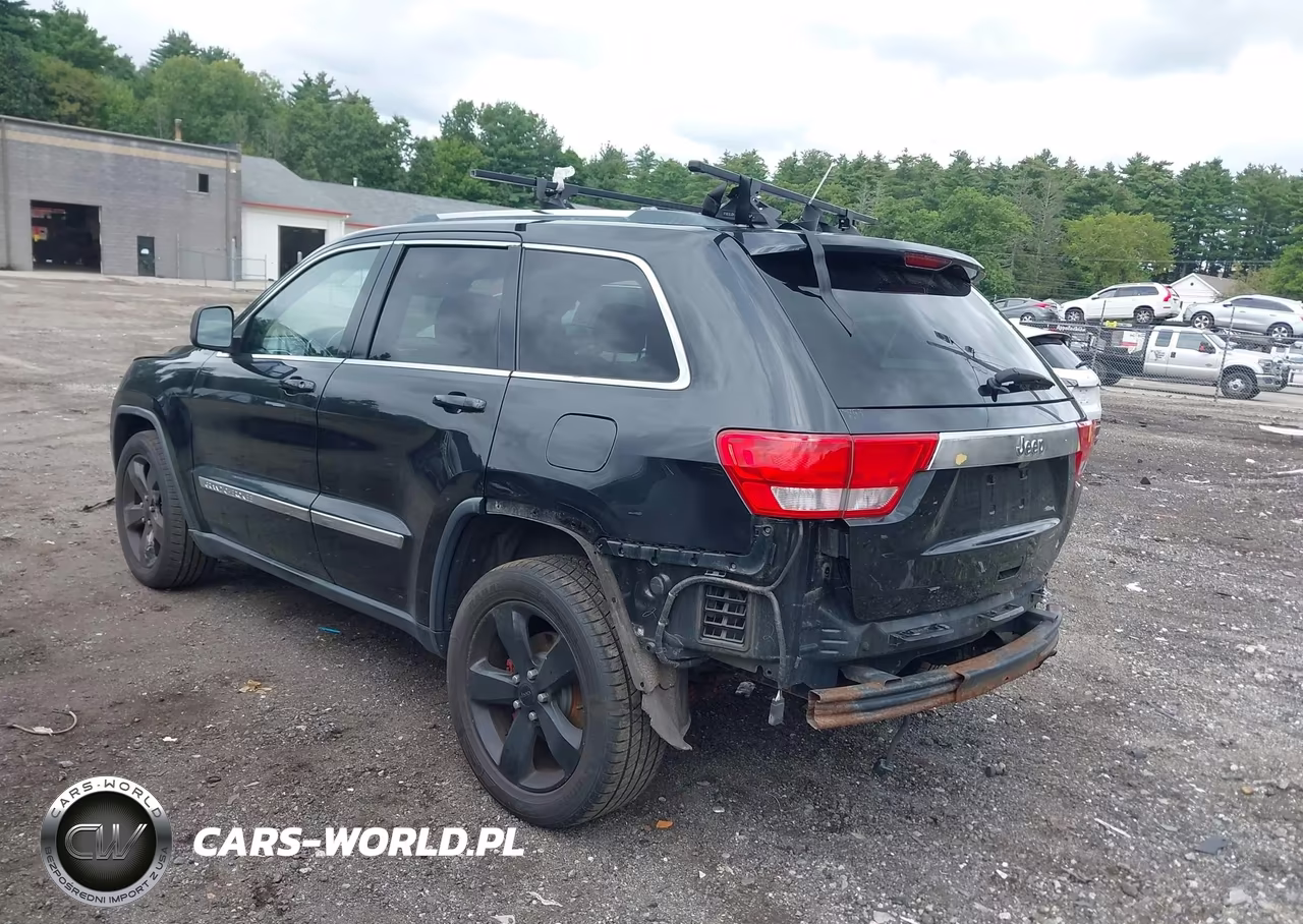2012 Jeep Grand Cherokee Laredo VIN:1C4RJFAG5CC310733 - 3