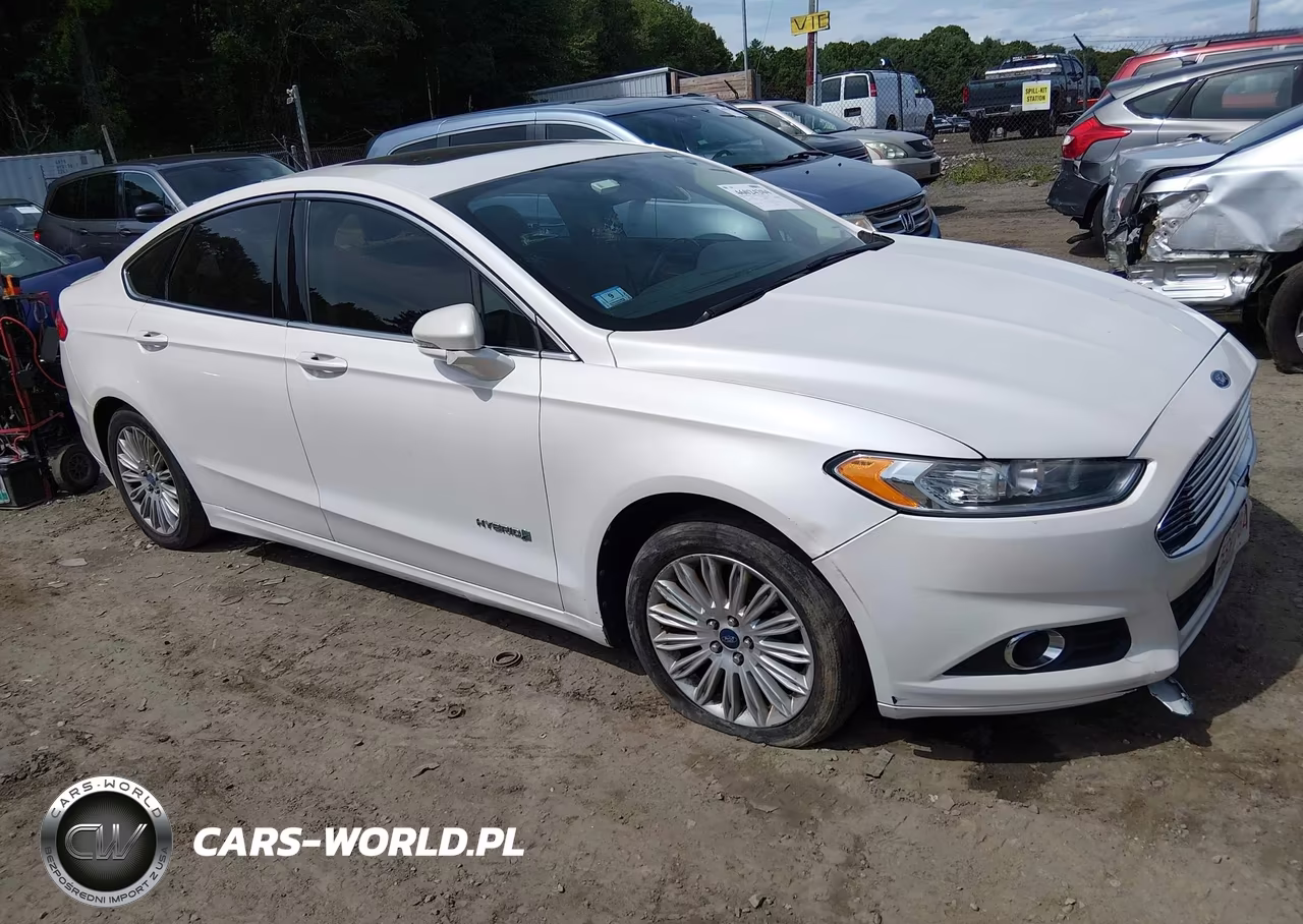 2013 Ford Fusion Hybrid Se – zdjęcie 1 z 11