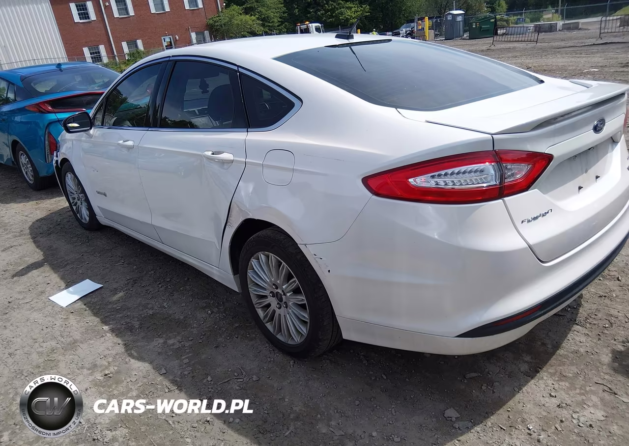 2013 Ford Fusion Hybrid Se VIN:3FA6P0LU0DR175851 - 3