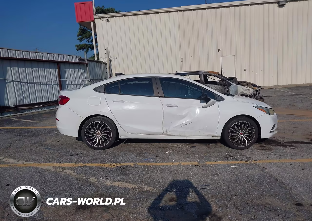 2016 Chevrolet Cruze Ls Auto VIN:1G1BC5SM4G7289830 - 13