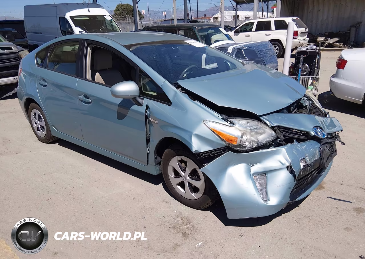 2013 Toyota Prius Three