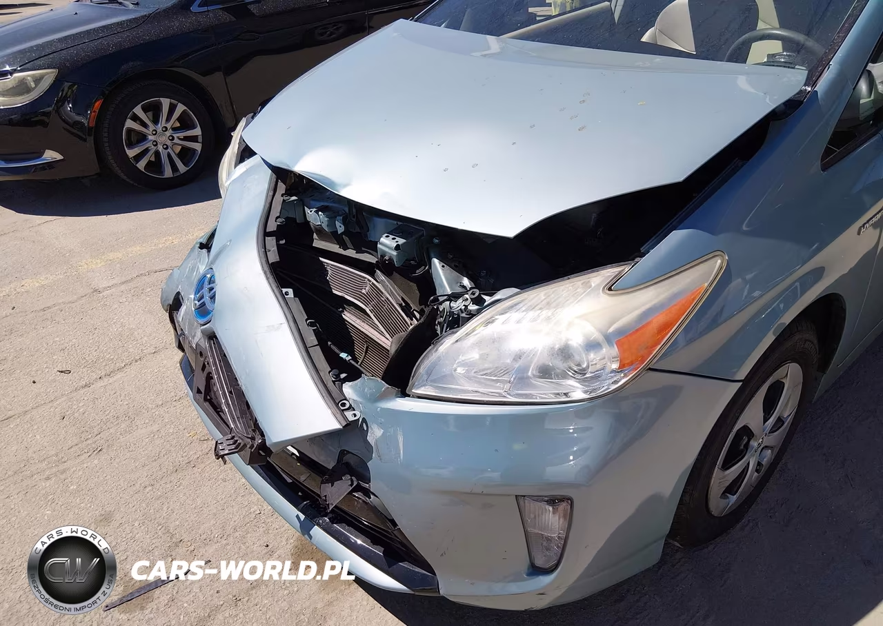 2013 Toyota Prius Three VIN:JTDKN3DU3D5676928 - 11