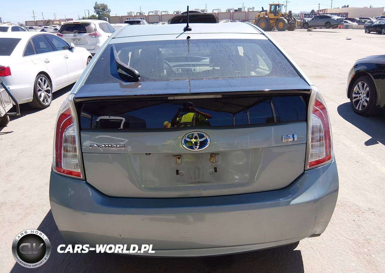 2013 Toyota Prius Three VIN:JTDKN3DU3D5676928 - 18