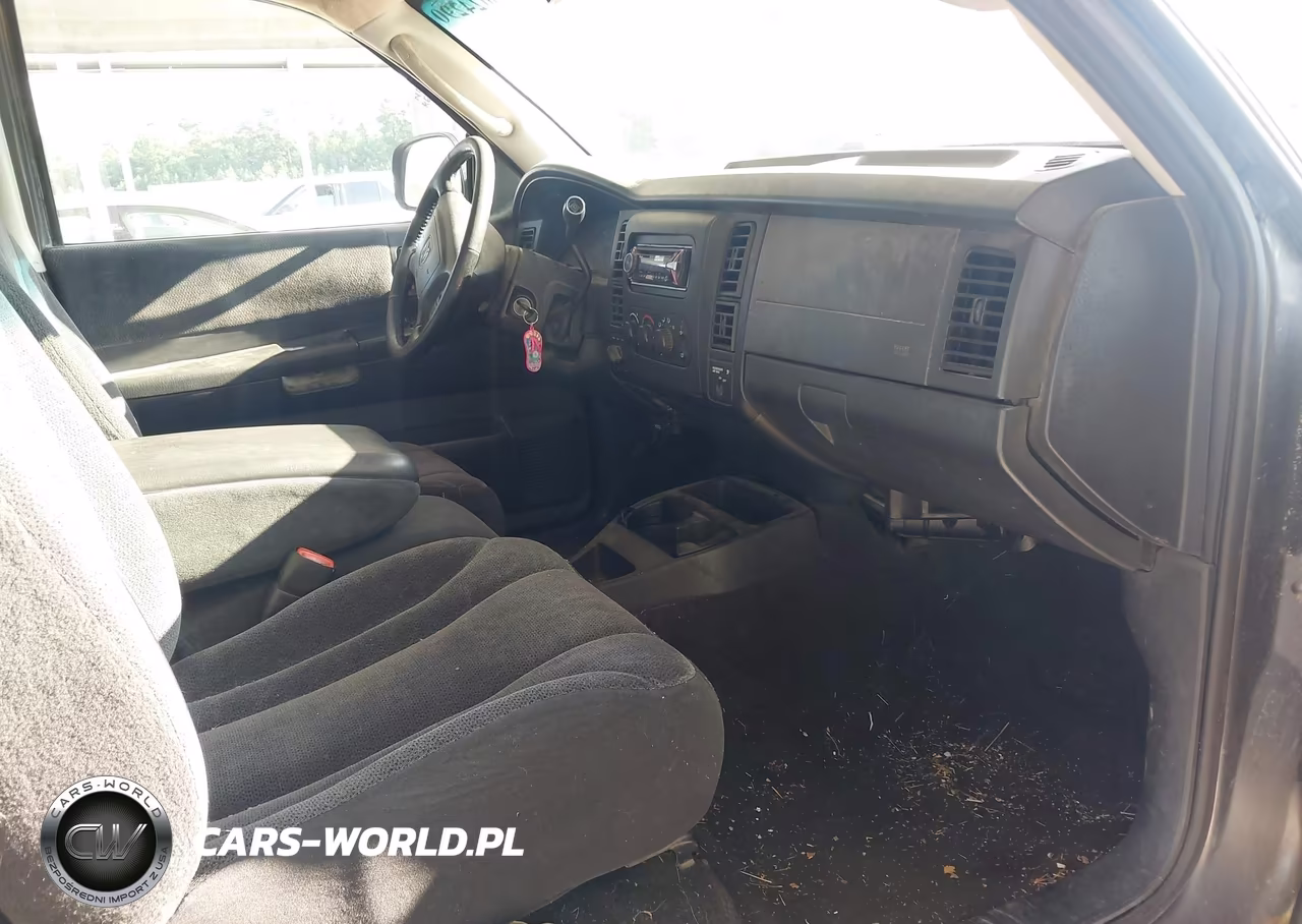 2004 Dodge Dakota Sport VIN:1D7HG32N54S716577 - 5