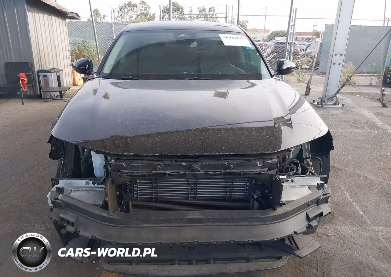 2023 Honda Accord Hybrid Touring VIN:1HGCY2F8XPA054491 - 13