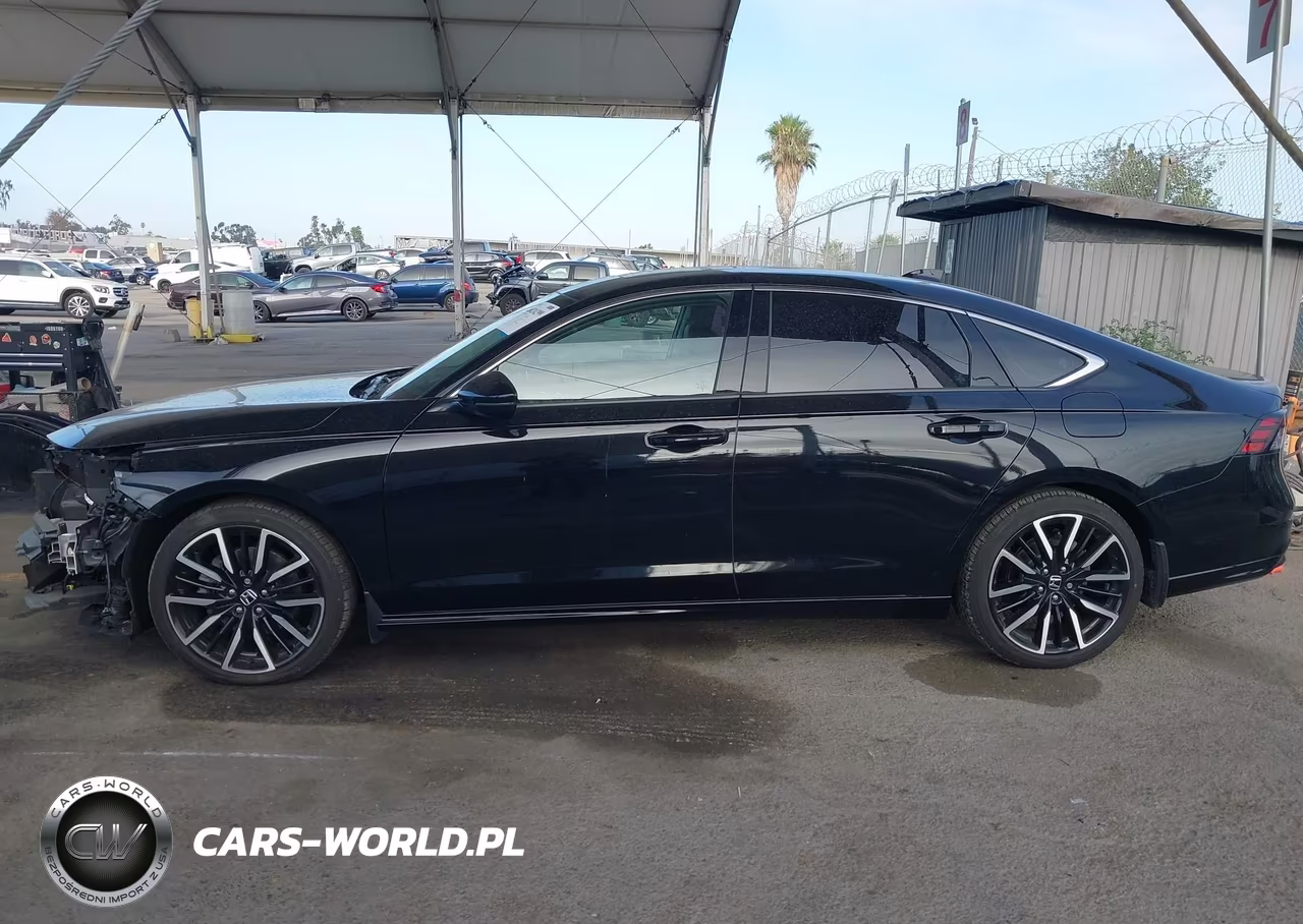 2023 Honda Accord Hybrid Touring VIN:1HGCY2F8XPA054491 - 15