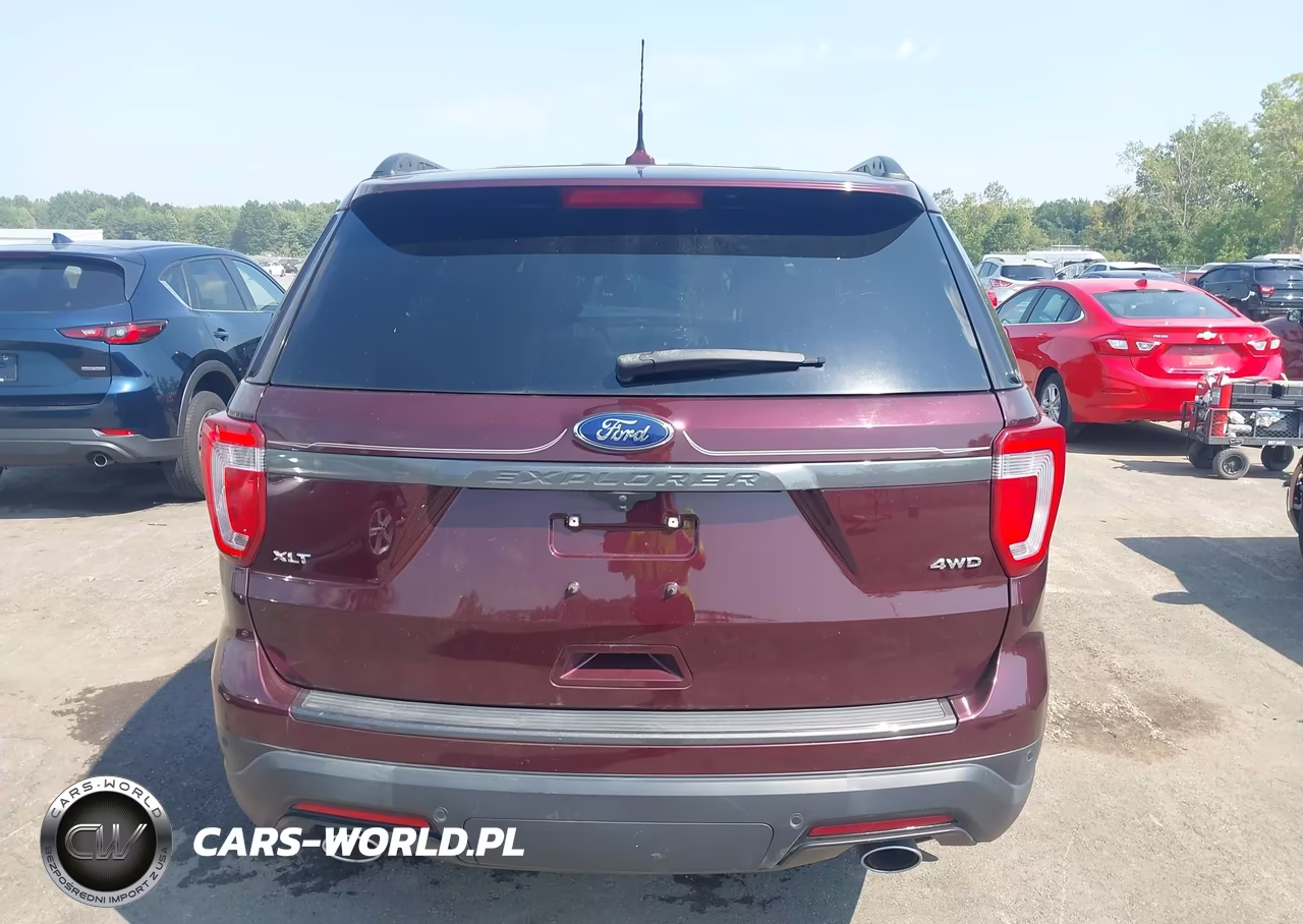 2019 Ford Explorer Xlt VIN:1FM5K8D83KGA39475 - 16