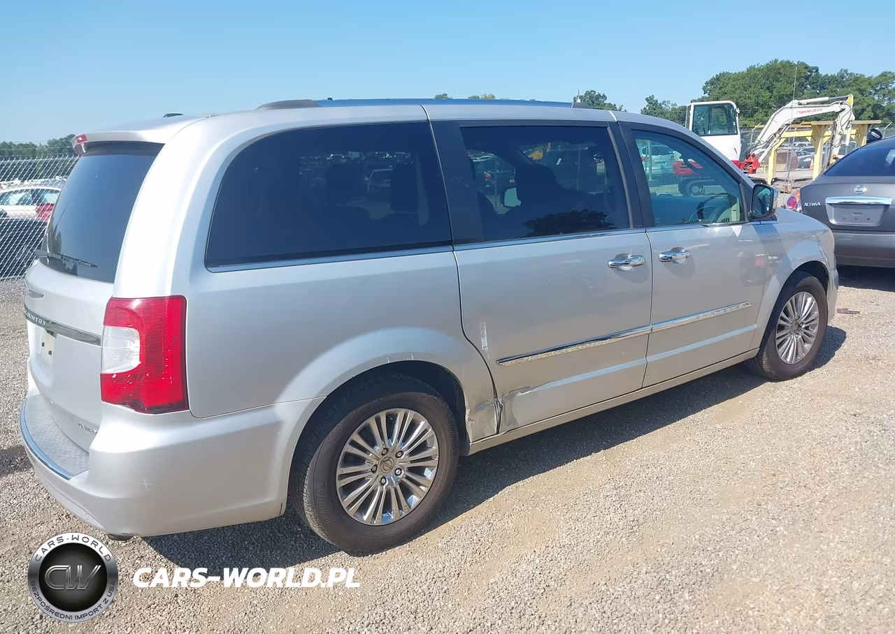 2011 Chrysler Town & Country Limited VIN:2A4RR6DG4BR764184 - 4