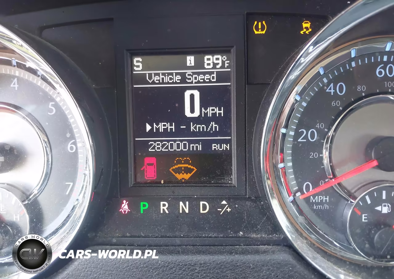 2011 Chrysler Town & Country Limited VIN:2A4RR6DG4BR764184 - 7