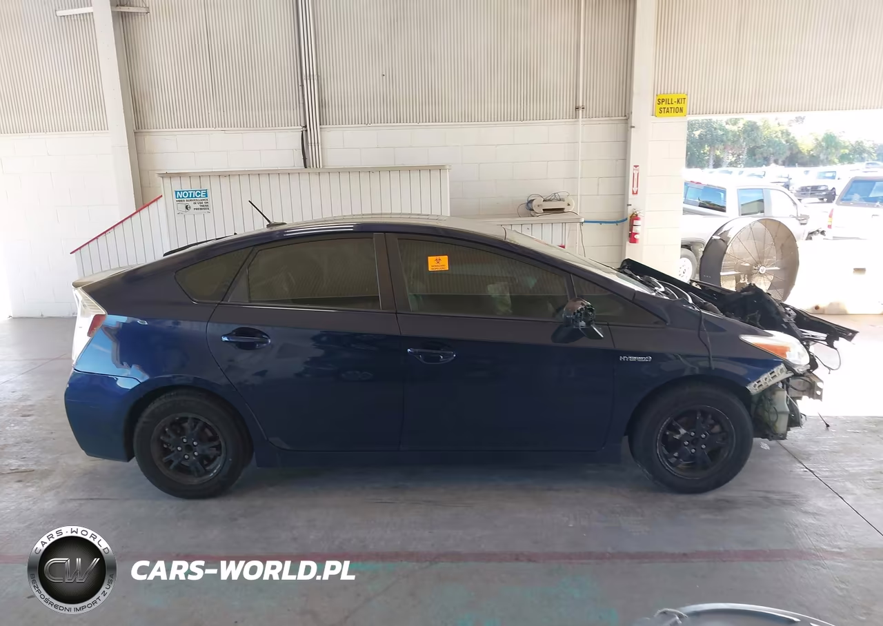 2015 Toyota Prius Four VIN:JTDKN3DU7F0461665 - 13