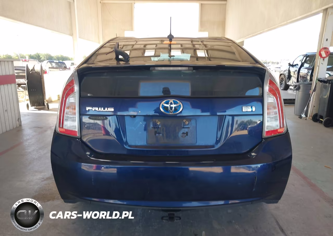 2015 Toyota Prius Four VIN:JTDKN3DU7F0461665 - 16