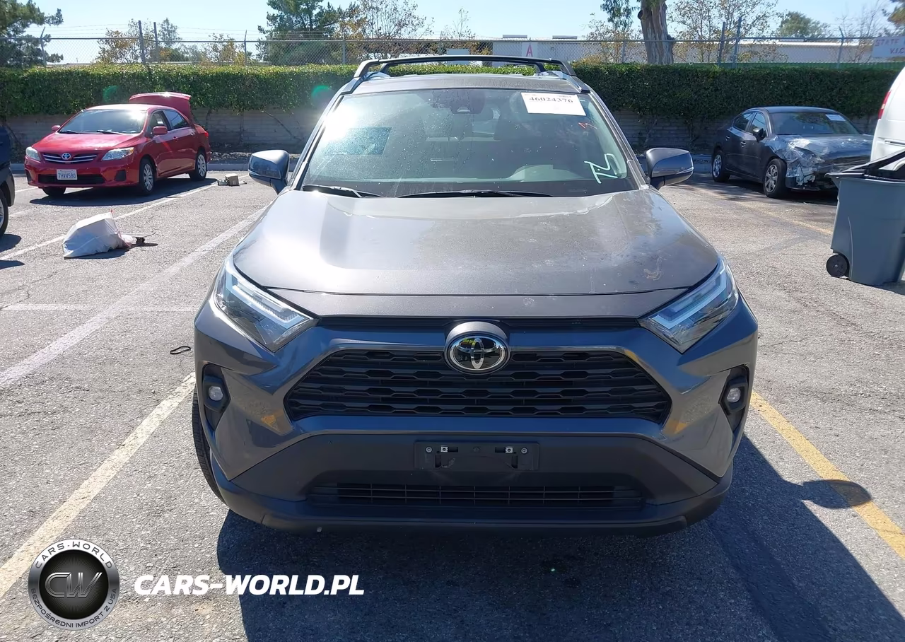 2024 Toyota Rav4 Xle Premium VIN:2T3C1RFV9RC260196 - 12
