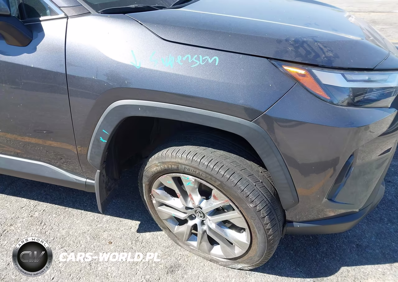 2024 Toyota Rav4 Xle Premium VIN:2T3C1RFV9RC260196 - 18