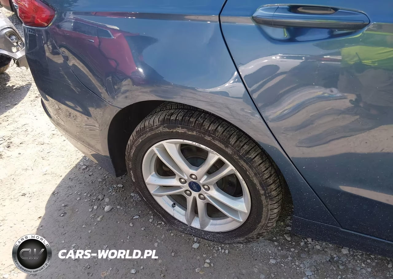 2018 Ford Fusion Hybrid Se VIN:3FA6P0LU7JR268975 - 18