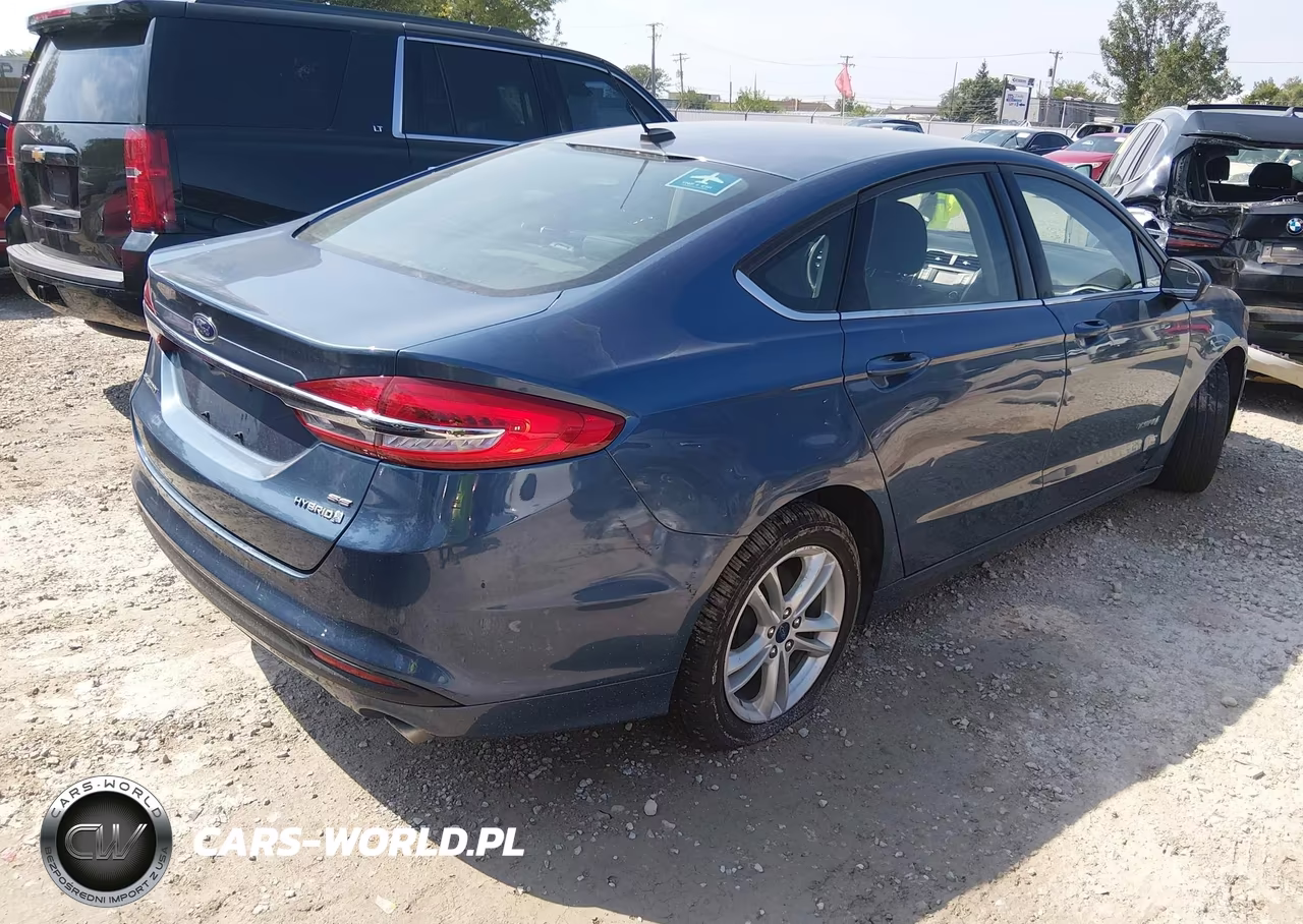 2018 Ford Fusion Hybrid Se VIN:3FA6P0LU7JR268975 - 4