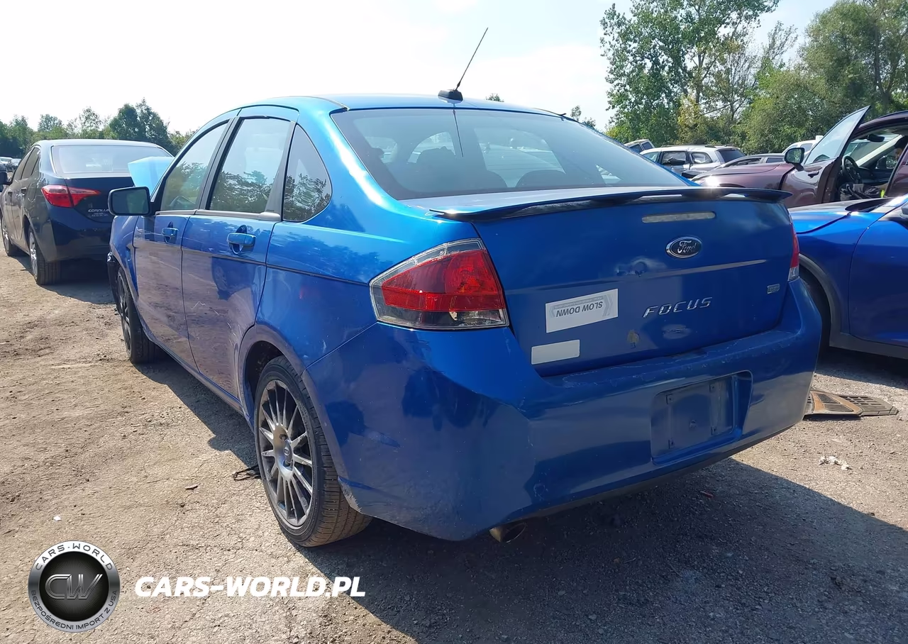 2010 Ford Focus Ses VIN:1FAHP3GN2AW222688 - 3