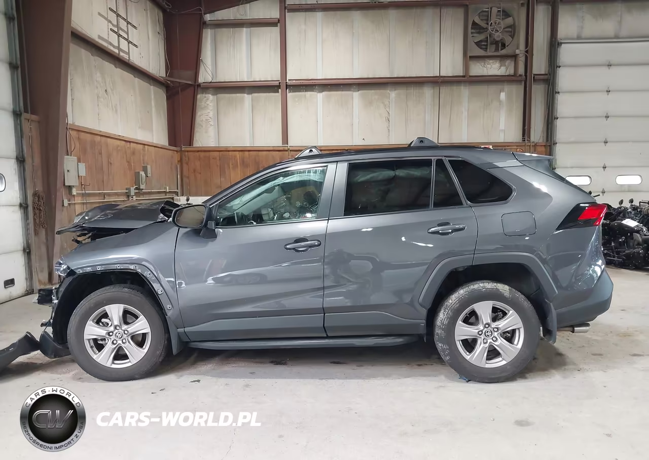 2025 Toyota Rav4 Xle VIN:2T3P1RFV0SW528056 - 14