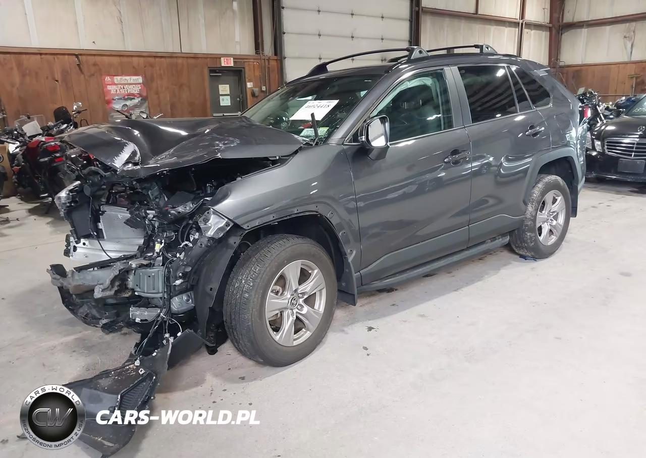2025 Toyota Rav4 Xle VIN:2T3P1RFV0SW528056 - 2