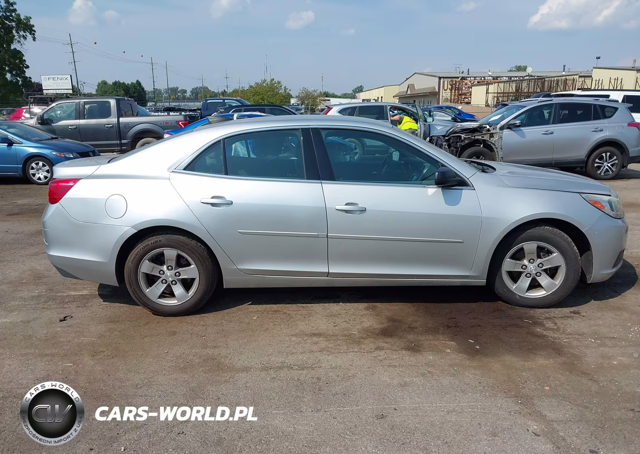 2015 Chevrolet Malibu Ls VIN:1G11B5SL0FF156525 - 13