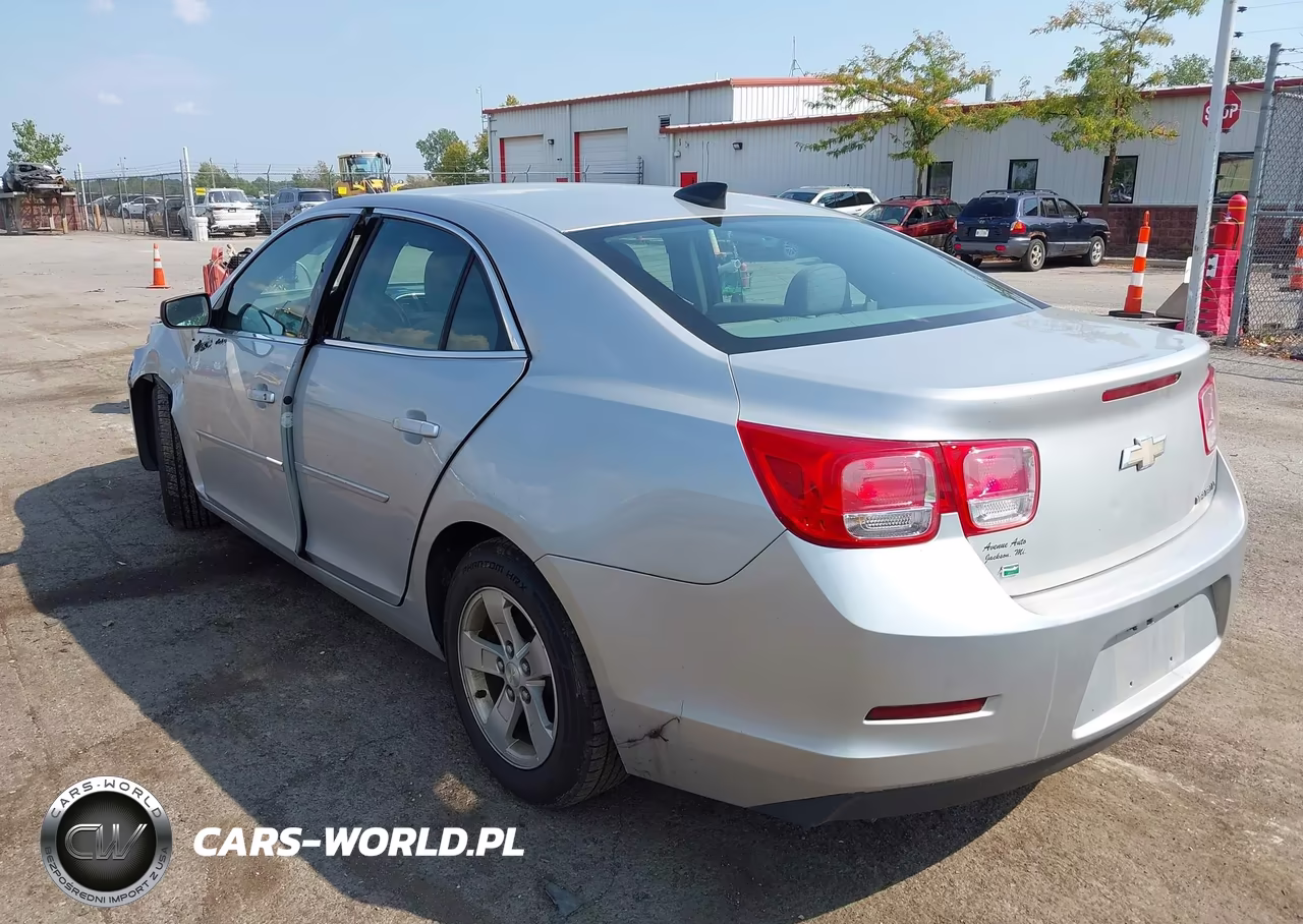2015 Chevrolet Malibu Ls VIN:1G11B5SL0FF156525 - 3