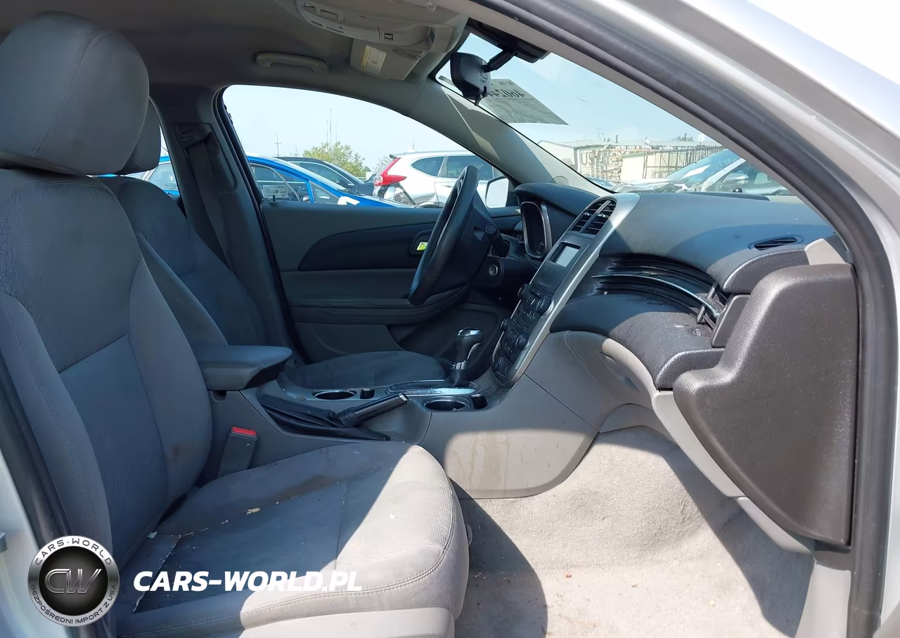 2015 Chevrolet Malibu Ls VIN:1G11B5SL0FF156525 - 5