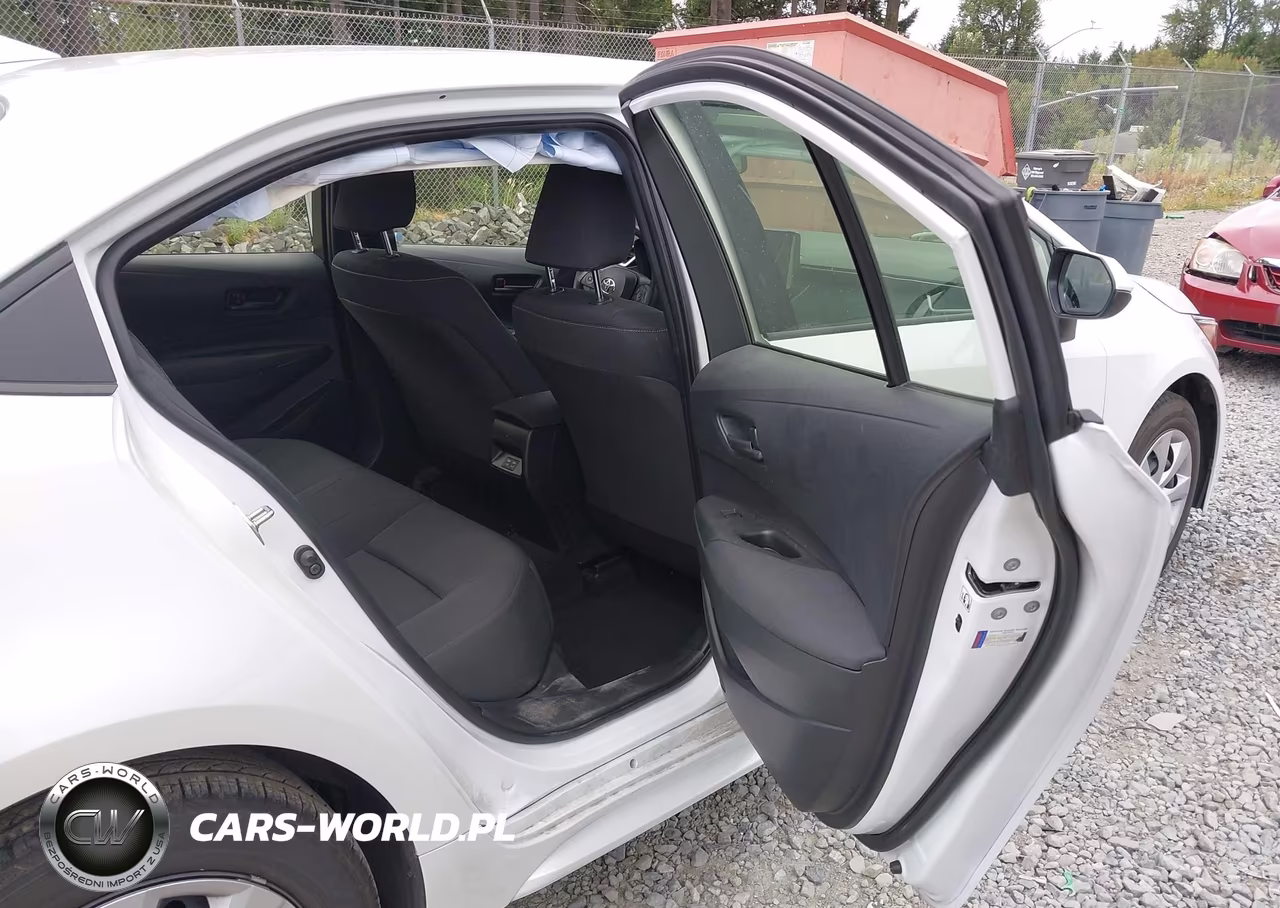 2026 Toyota Corolla Le VIN:JTDB4MEE8T3033906 - 8