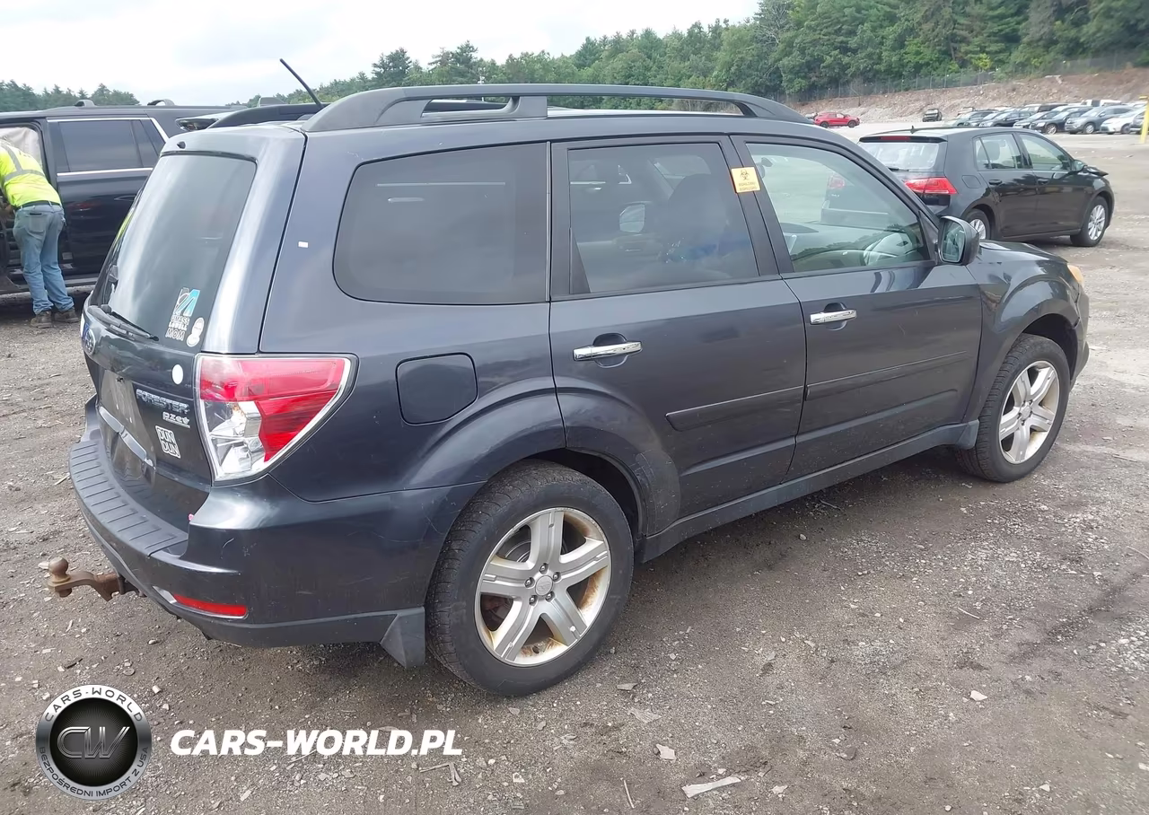 2010 Subaru Forester 2.5X Premium VIN:JF2SH6CC1AH790567 - 4