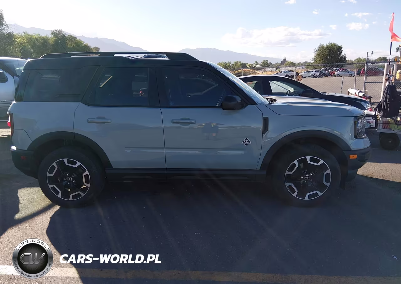 2021 Ford Bronco Sport Outer Banks VIN:3FMCR9C64MRB00188 - 13