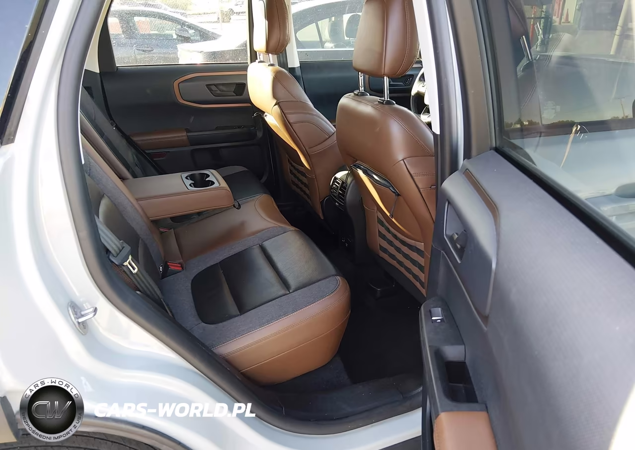 2021 Ford Bronco Sport Outer Banks VIN:3FMCR9C64MRB00188 - 8