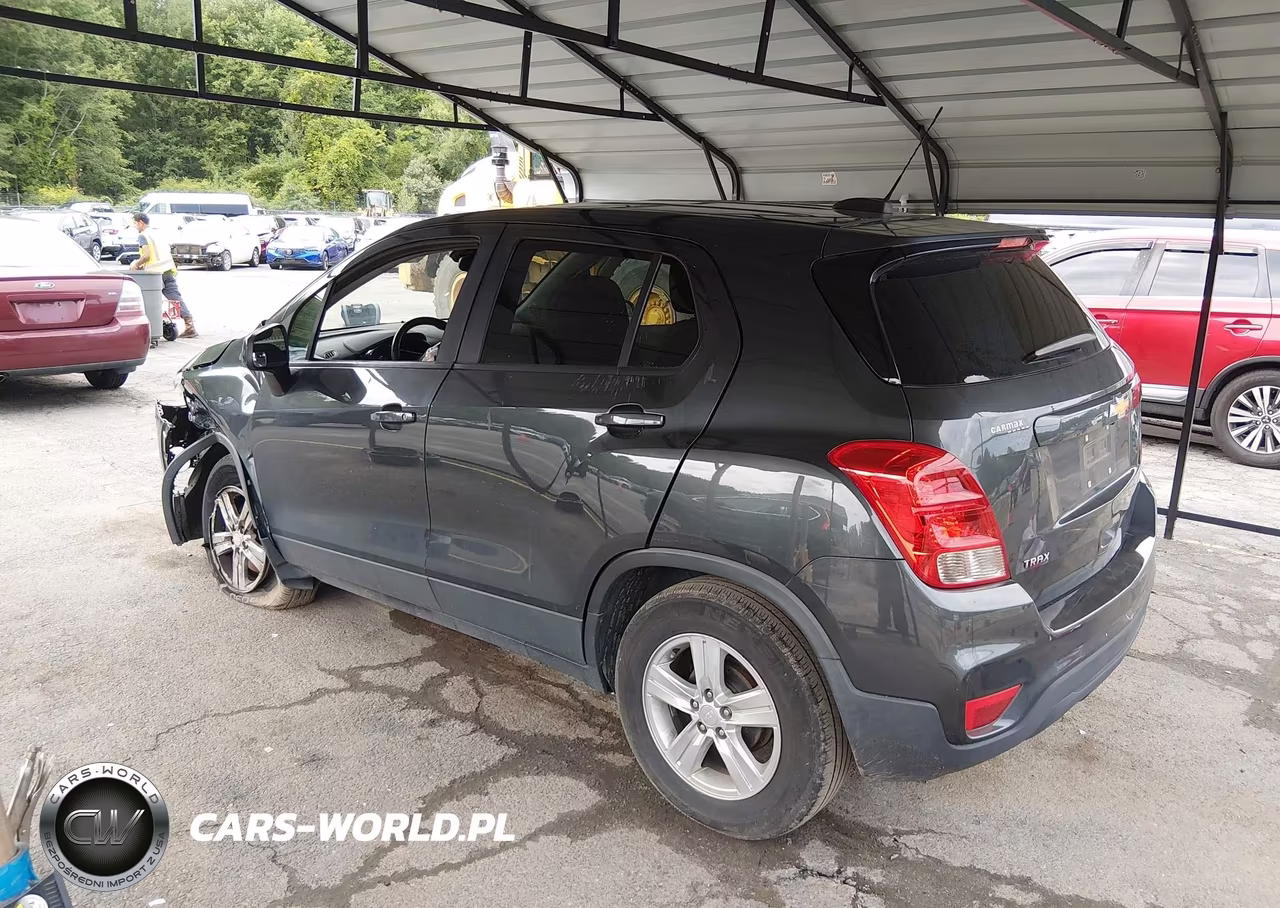 2019 Chevrolet Trax Ls VIN:3GNCJKSB8KL260907 - 3