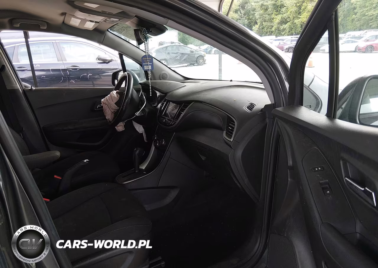 2019 Chevrolet Trax Ls VIN:3GNCJKSB8KL260907 - 5