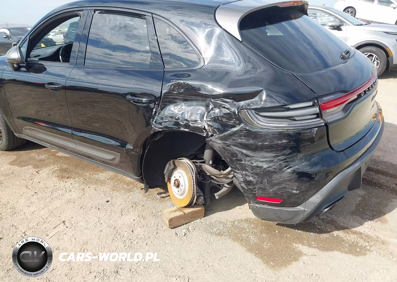2023 Porsche Macan T VIN:WP1AA2A55PLB07639 - 6